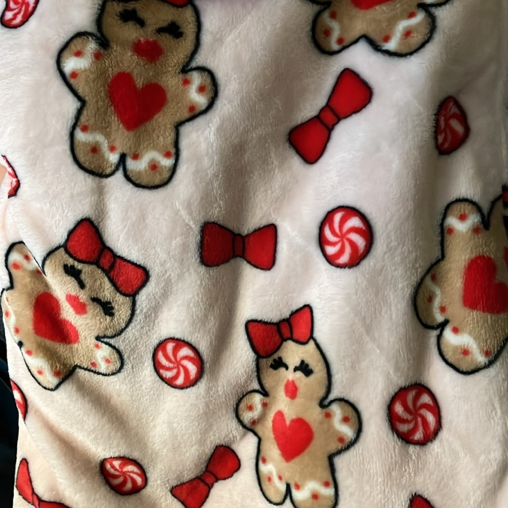 💋Betsey Johnson adorable super soft plush throw blanket NWT - Picture 4 of 8